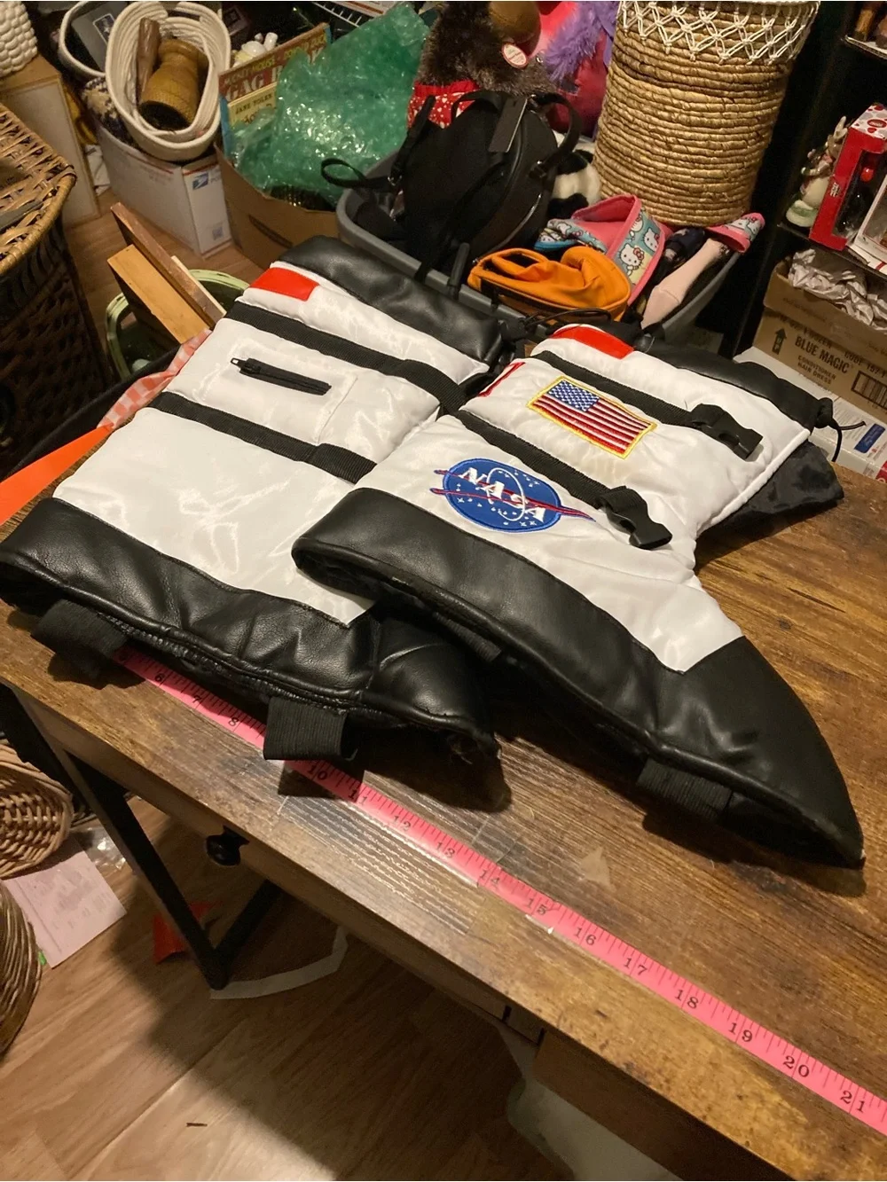 Aeromaz NASA backpack with jumpsuit, boots and hat costume